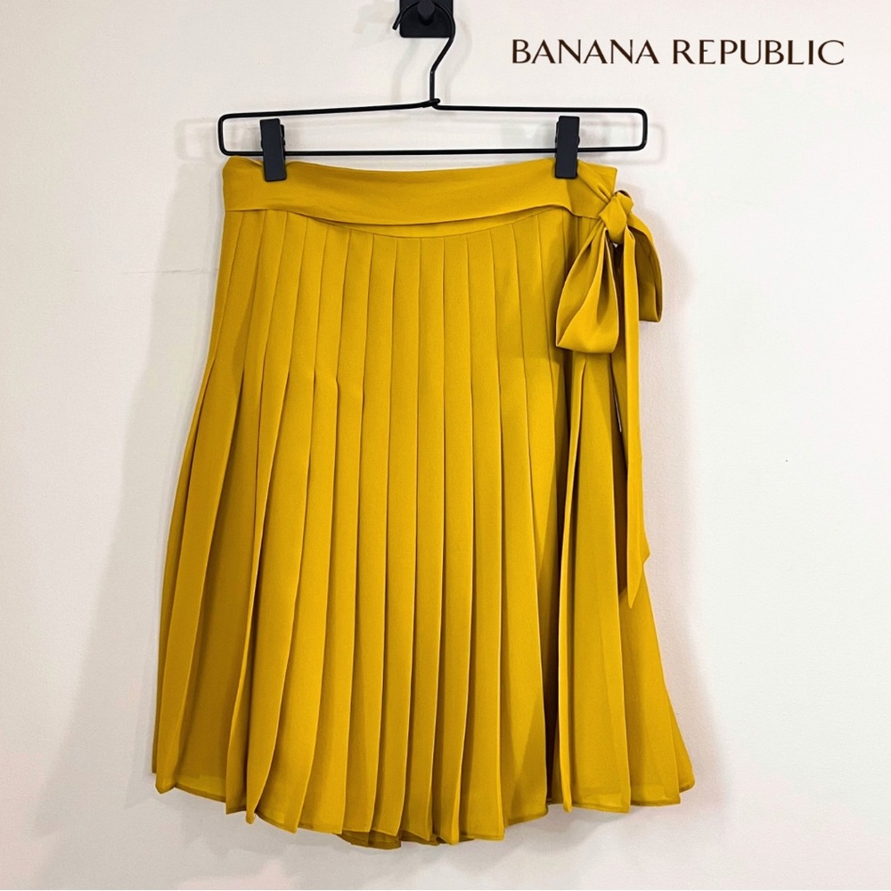 Ann Taylor Citrine Color Chiffon Skirt